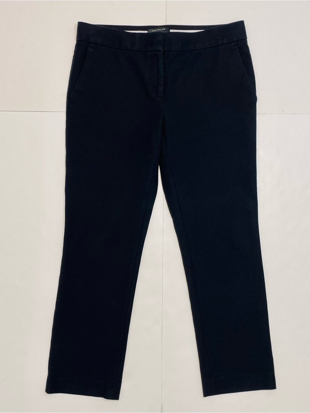 Ann Taylor Devin Fit Classic Black Straight-Leg Ankle Dress Pants Size 4
